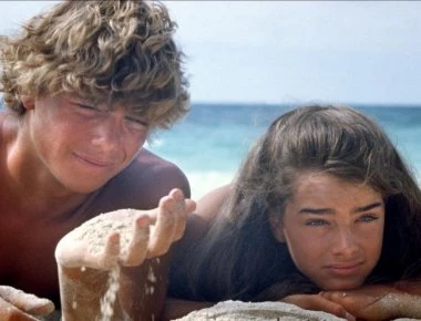 Δείτε πώς είναι σήμερα το αγόρι από τη «Γαλάζια Λίμνη» (φωτο)